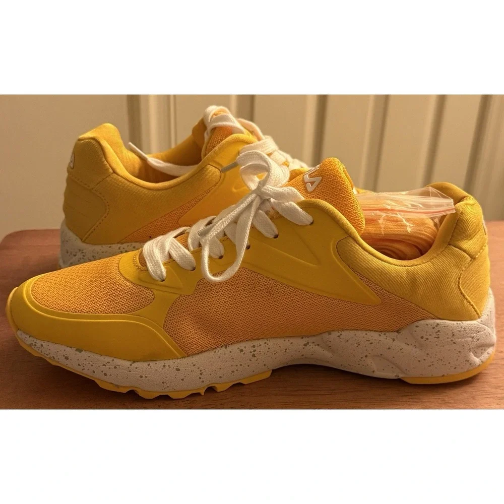 Fila‎ Athletic Shoes/Sneakers Woman's Size 10 Gold New